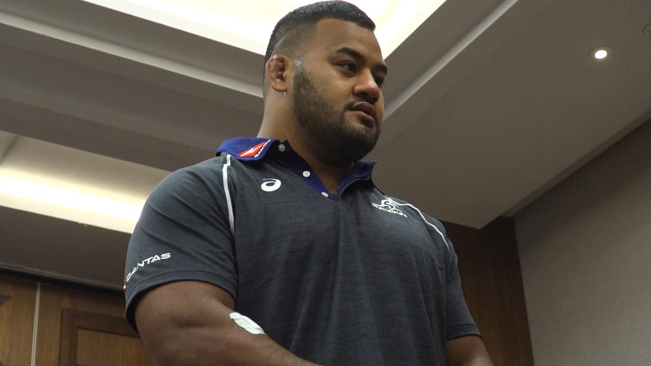 Taniela Tupou has been the victim of a phone snatch and grab in Johannesburg.