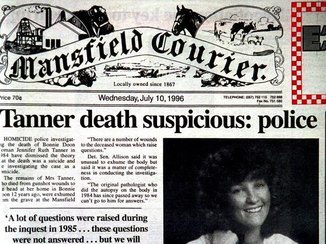 The copy of the front page of Mansfield Courier. The paper’s campaign prompted the reopening of the case.