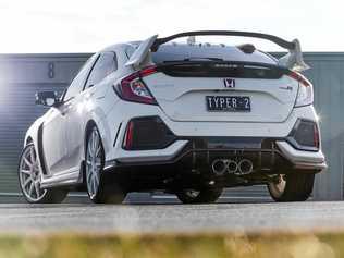 Honda is offering genuine carbon fibre components sourced from the global Honda network on its Civic Type R hot hatch.