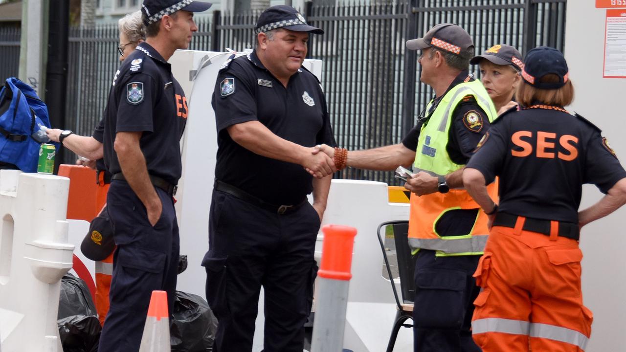 Coronavirus Gold Coast: SES volunteers to man Queensland/NSW border on