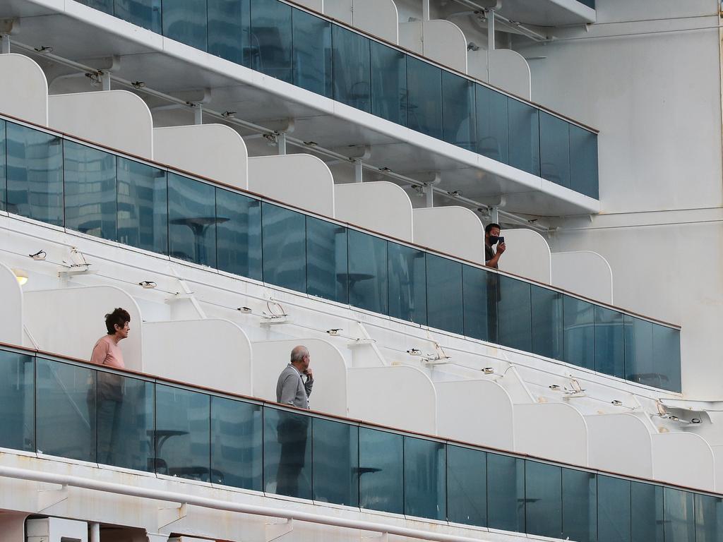 sydney cruise ship berths