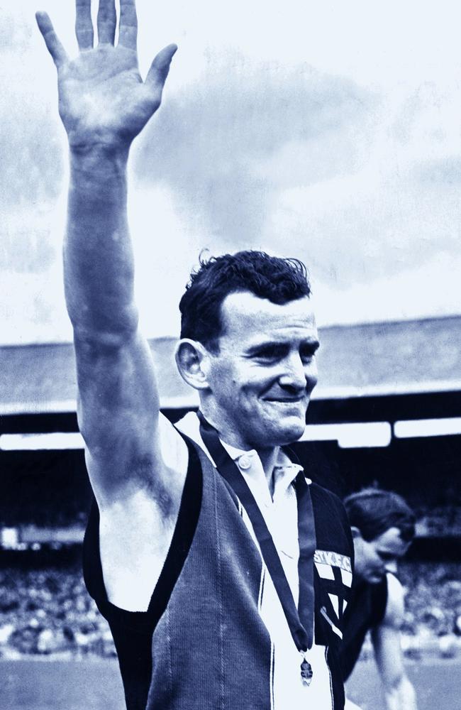 Ian Stewart is awarded the 1966 Brownlow Medal at the MCG.