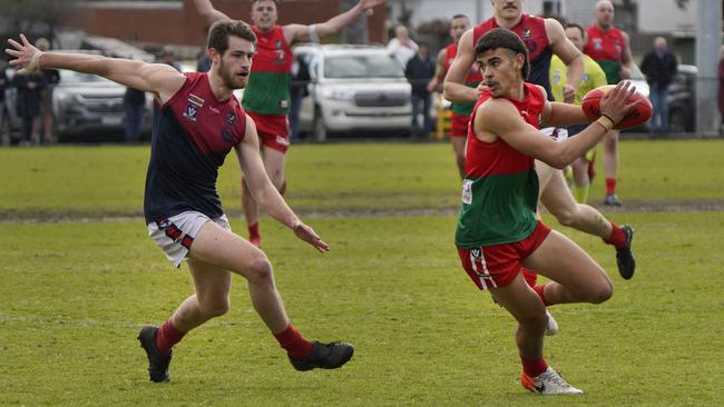 MPNFL: Pines’ Jarrod Gatt looks for options. Picture: Valeriu Campan