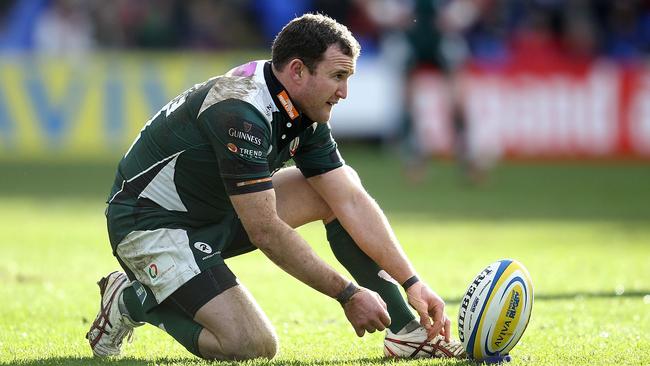 READING, ENGLAND - FEBRUARY 26: Chris Malone of London Irish takes a penalty kick during the Aviva Premiership match between London Irish and Harlequins at the Madejski Stadium on February 26, 2011 in Reading, England. (Photo by Paul Gilham/Getty Images)