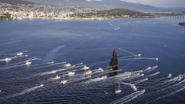 The supermaxi Comanche heading to her 2019 win in Hobart. Pic: Carlo Borlenghi/Rolex.