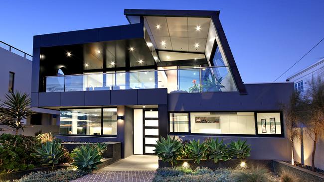 Black Rock beach house hits market at $6 million | Herald Sun