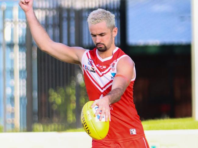 Dylan Collis was a clean user of the ball out of defence for Waratah this season. Picture: Celina Whan / AFLNT Media