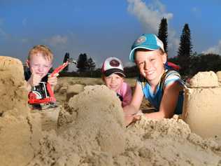 THE HEAT IS ON: Boxing Day on Coolum Beach. Isaac, Hayley and Meredith Tubb. Photo: John McCutcheon / Sunshine Coast Daily