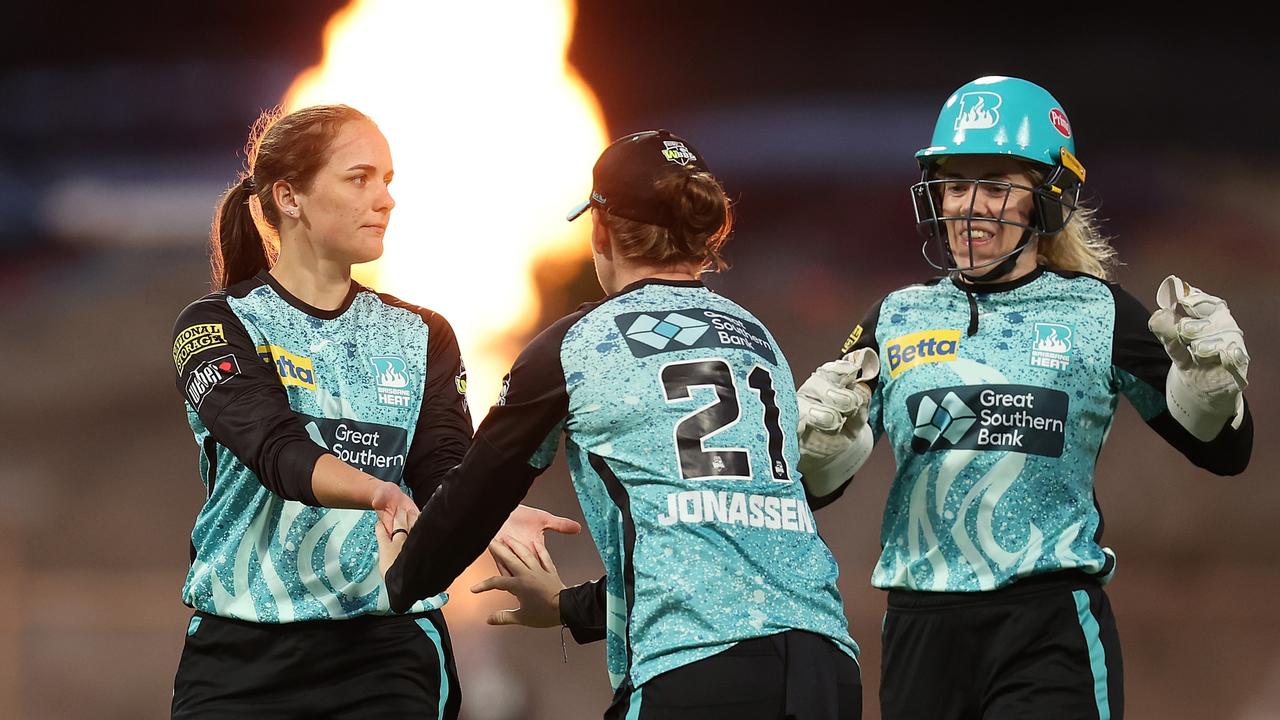 Heat aplasta al Thunder para clasificarse para WBBL Challenger vs