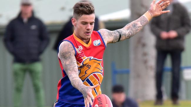 Zac Keogh gets a kick away during his days at Maribyrnong Park. Picture: Jamie Morey