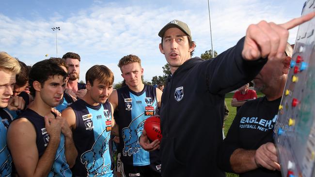 Eaglehawk coach Travis Matheson. Picture Yuri Kouzmin