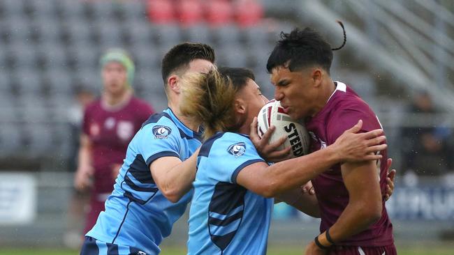 Mereki Warradoo attacks. Picture: Tertius Pickard