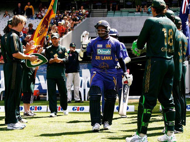 Sanath Jayasuriya was given a guard of honour by Australian players on his final tour of the country in 2008. Picture: Quinn Rooney/Getty Images