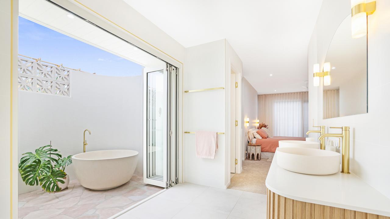 Best Residential Bathroom Bargara Palms