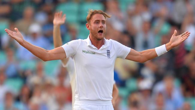 Doug Bollinger says Stuart Broad should expect a fiery initiation to the BBL. Photo: AFP PHOTO / GLYN KIRK
