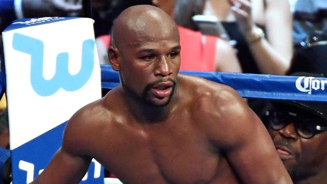 Floyd Mayweather Burgled: Beverly Hills Mansion Robbed Of Accessories ...