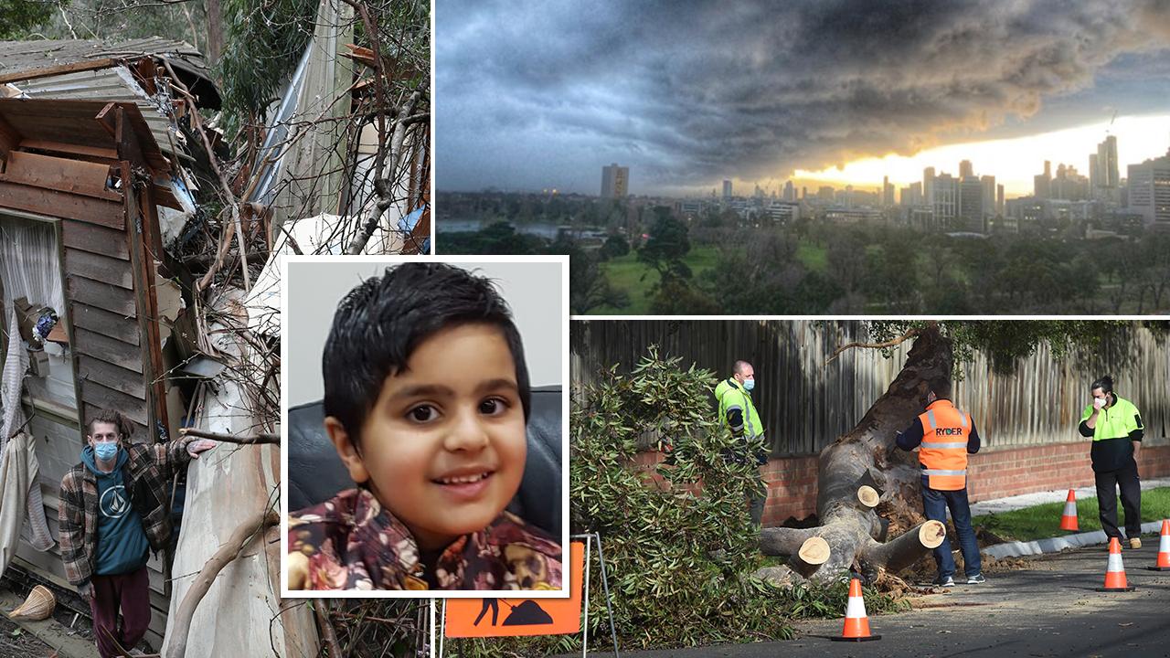 Melbourne weather: 3 dead as wild storm causes power ...