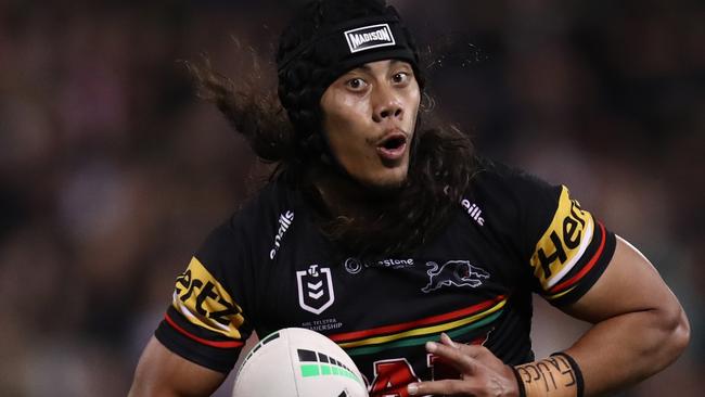 Jarome Luai of the Panthers runs the ball during the round 23 NRL match between Penrith Panthers and Melbourne Storm at BlueBet Stadium on August 04, 2023 in Penrith, Australia. (Photo by Jason McCawley/Getty Images)