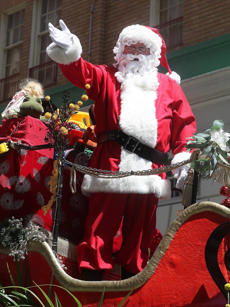 Hobart Christmas pageant makes return to city streets PHOTOS