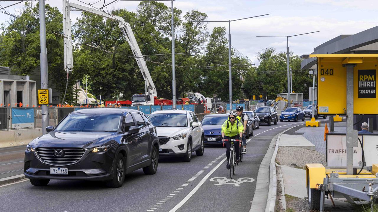 St Kilda Rd closure Construction at Anzac Station to close part of