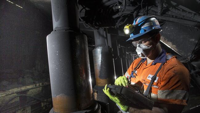 Anglo American launched Australia's first electronic tablet device certified for use in underground coal mines at its Moranbah North Mine.