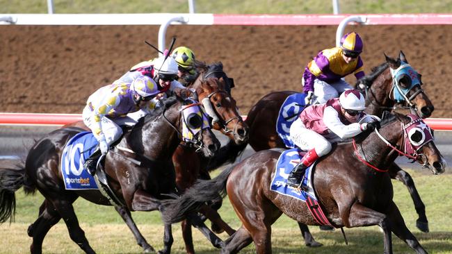 Best bets Ballarat races: Raceday focus with Leo Schlink | news.com.au ...