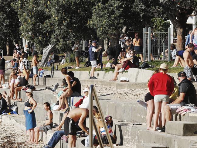 3/7/21 - WEEKEND TELEGRAPHS SPECIAL. MUST TALK WITH PIC ED JEFF DARMANIN BEFORE PUBLISHING.Crowds at Shark Beach at Nielsen Park pictured during Sydney's 2 week lockdown. Picture: Sam Ruttyn