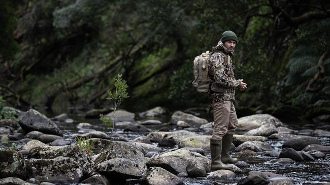 Vaughan King star in documentary <i>The Hunt: In Search of Australia's Big Cats</i>.