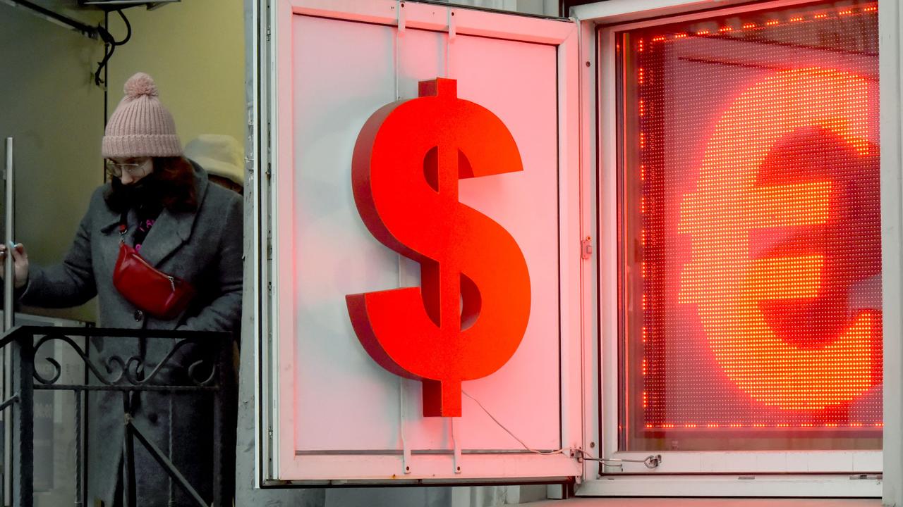 Russie Ukraine : le rouble s’effondre à moins d’un cent alors que l’indice MOEX Russie reste fermé
