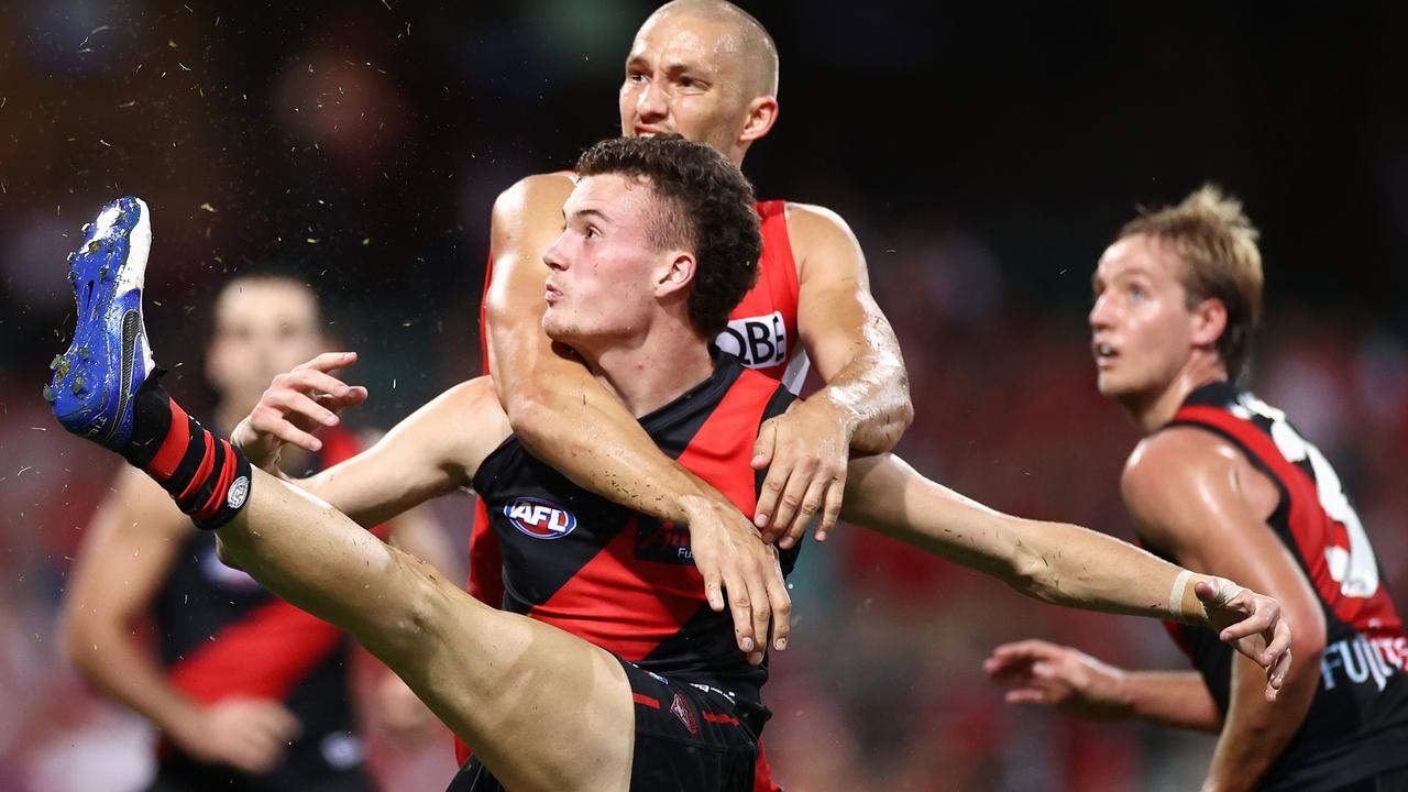 The Bombers and Sydney Swans have flown to Melbourne for their MCG encounter.