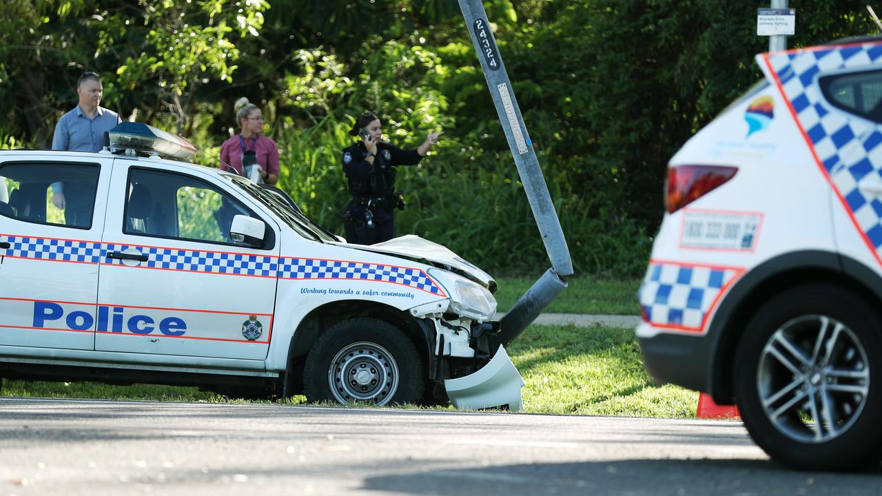 Townsville Police Car Rammed By Stolen Land Cruiser On Lonerganne St