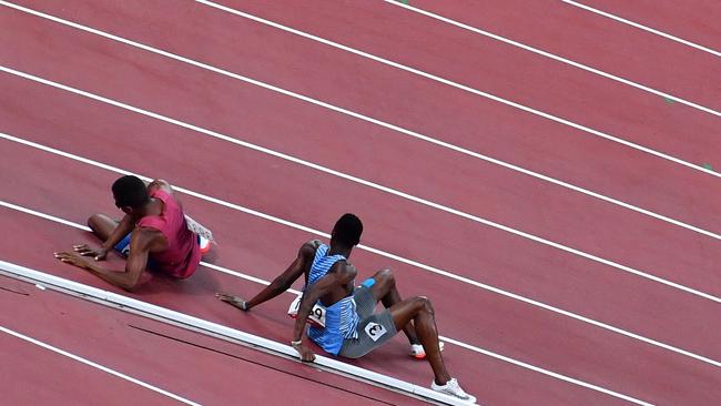 Both athletes looked devastated. Picture: Antonin Thuillier / AFP