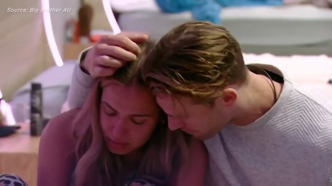 Sophie and Chad grow closer (Big Brother)