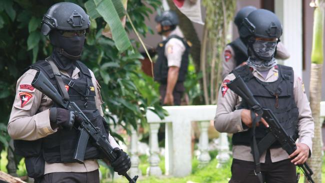 Australia has put out a new travel warning about the threat of terrorism in Indonesia.