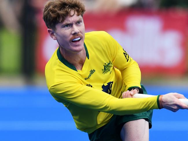 ADELAIDE, AUSTRALIA - NOVEMBER 27: Matthew Dawson of the Kookaburras passes during game 2 of the International Hockey Test Series between Australia and India at MATE Stadium on November 27, 2022 in Adelaide, Australia. (Photo by Mark Brake/Getty Images for Hockey Australia)