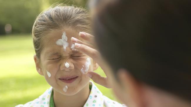 School: Kids? sunscreen strips paint