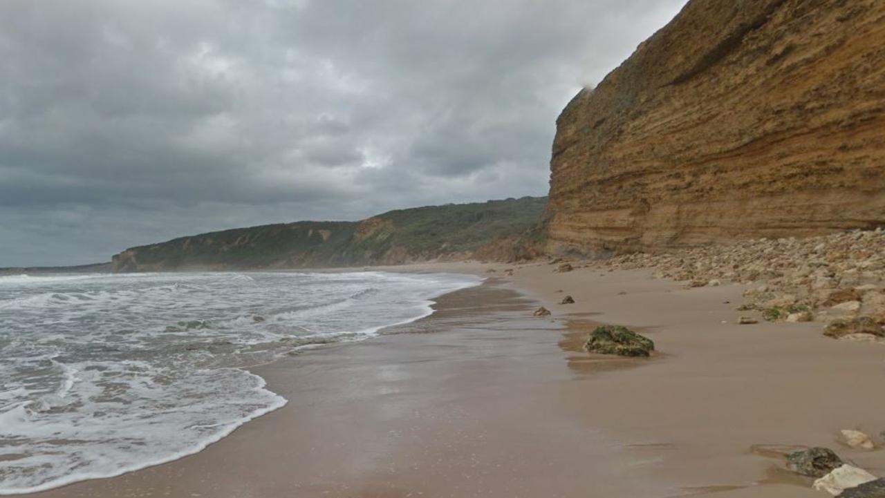 Paraglider crashes near Bells Beach