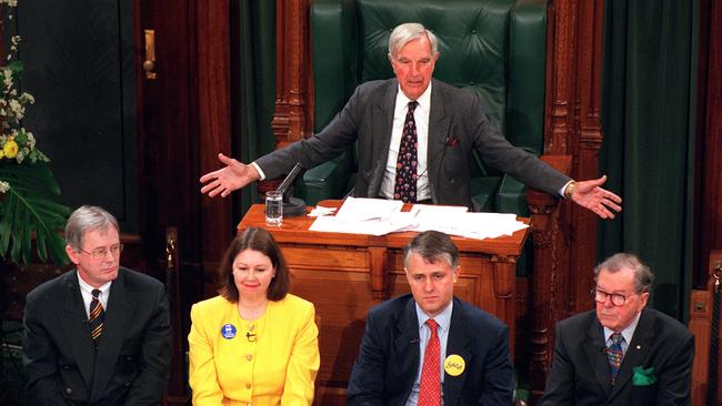 Ian Sinclair (top) presiding over two-day deliberative polling meeting that represented all side of republic debate.