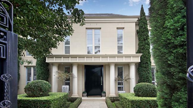 Shane Warne’s Brighton mansion has moved to private sale.