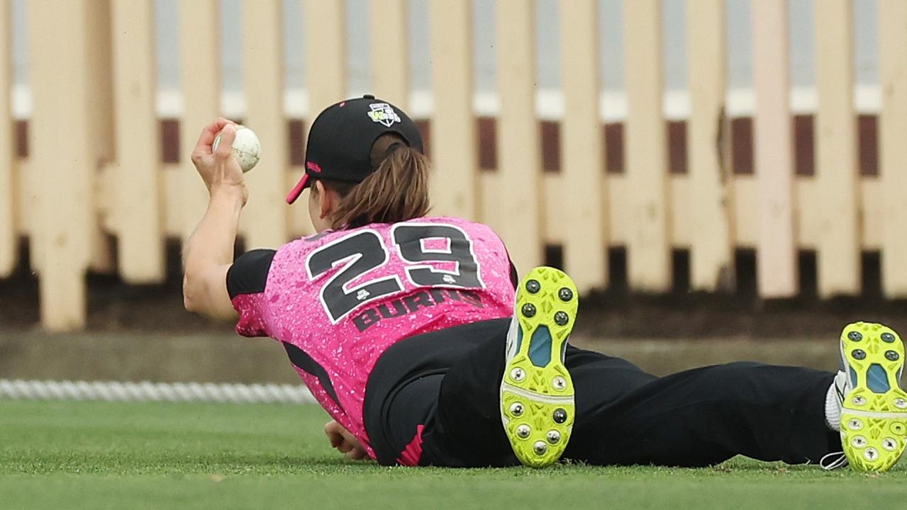 Cricket 2023: Burns Takes Amazing Catch But WBBL Scorchers Beat Sixers ...