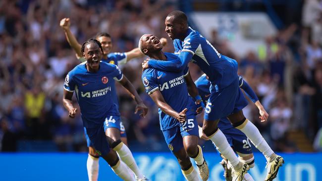 Chelsea’s first goal from Moises Caicedo was one for the ages.