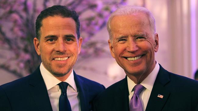 WASHINGTON, DC - APRIL 12: World Food Program USA Board Chairman Hunter Biden (L) and U.S. Vice President Joe Biden attend the World Food Program USA's Annual McGovern-Dole Leadership Award Ceremony at Organization of American States on April 12, 2016 in Washington, DC.  (Photo by Teresa Kroeger/Getty Images for World Food Program USA)