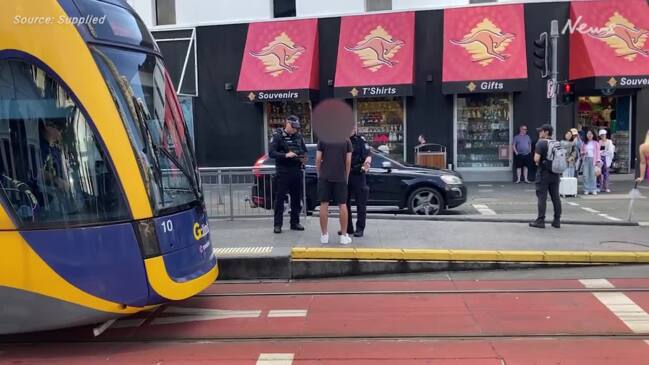 Police wanding in Surfers Paradise