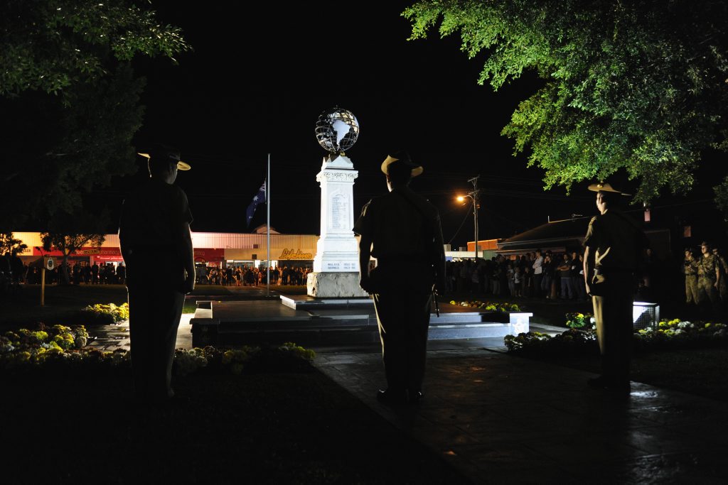 Dawn service in Hervey Bay. Photo: Alistair Brightman / Fraser Coast Chronicle. Picture: Alistair Brightman