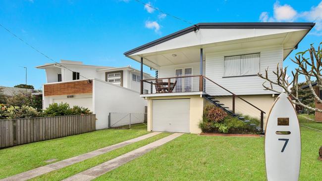 Holiday rental home at 7 Edmund Street, Moffat Beach, Caloundra.