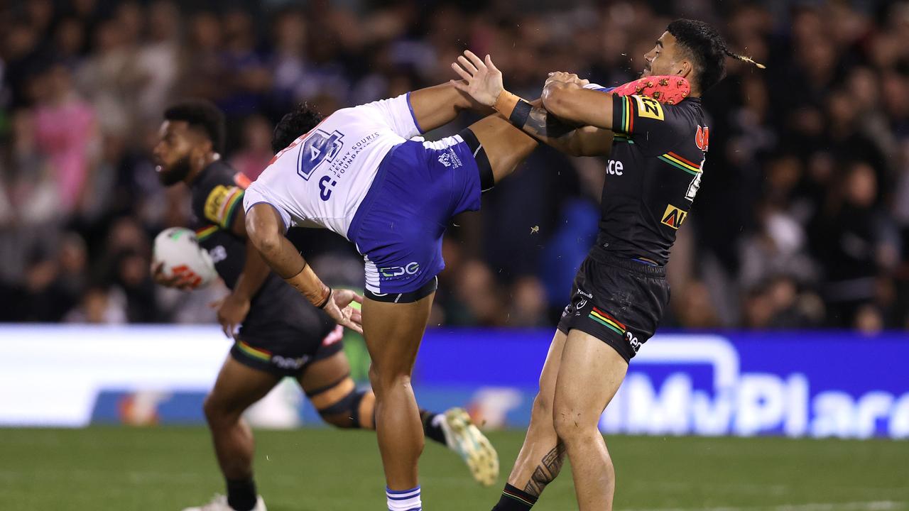 Taylan May’s (right) last game was against the Bulldogs on May 10. (Photo by Jason McCawley/Getty Images)