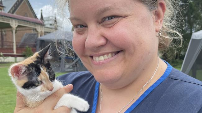 Revealed: The amazing vets giving free care to homeless dogs, cats, guinea pigs