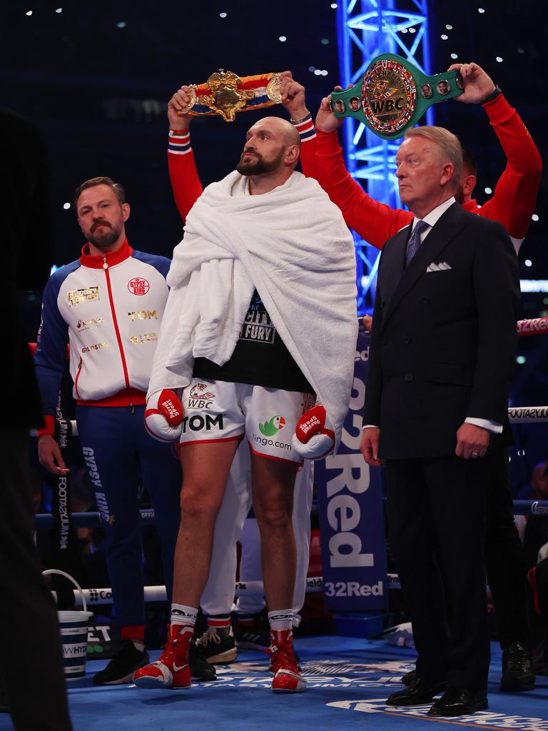 Tyson Fury Beats Dillian Whyte To Retain WBC World Heavyweight Title ...