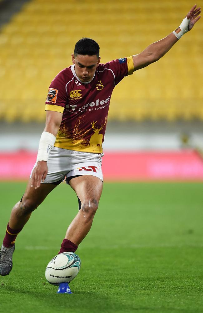 Wharenui Hawera of the Southland Stags converts a try at Westpac Stadium.