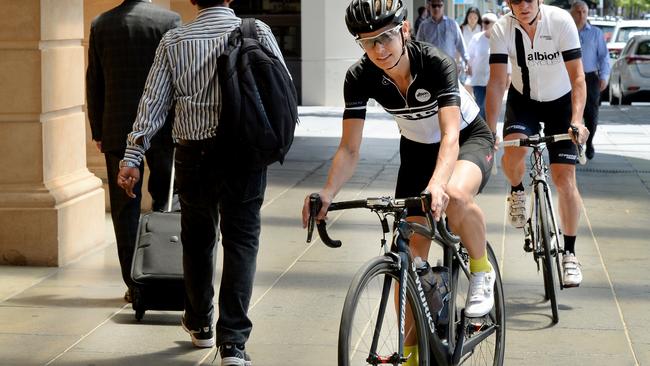 is it illegal to cycle on a footpath